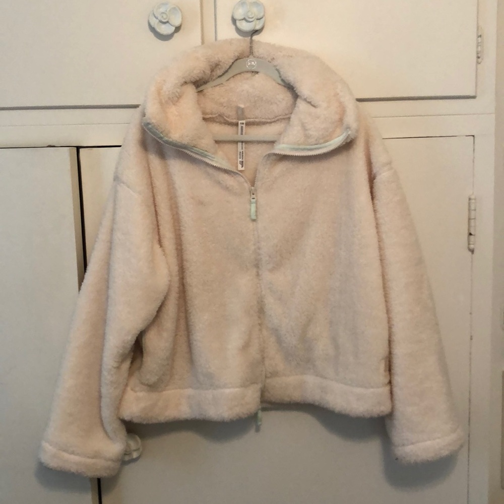 FREE PEOPLE MOVEMENT JACKET